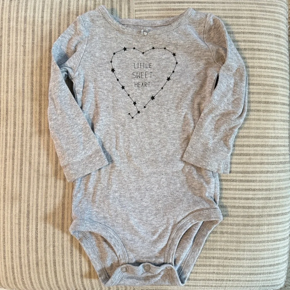 Little Sweet Heart Gray Long Sleeve Onesie